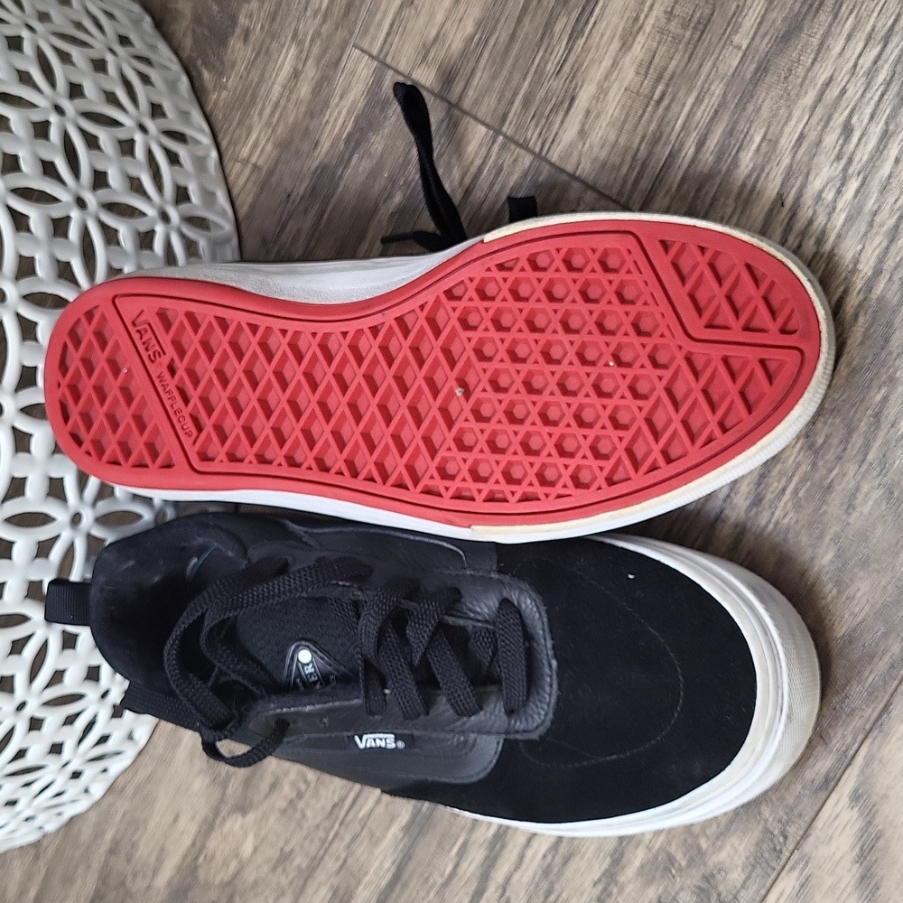 Vans - Picture 4 of 4